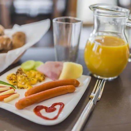 Muza 3* Кошице